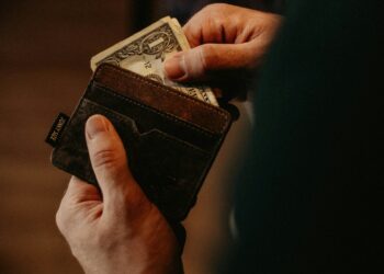 Escorpião e Dinheiro