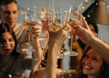 Signos que Mais Se Destacam em Festas